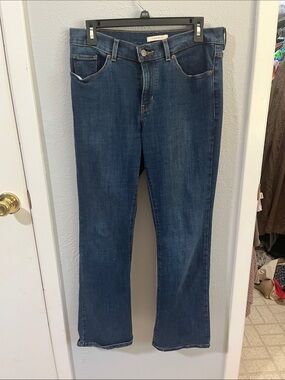 Levi's Women's Dark Blue Boot Cut Jeans
